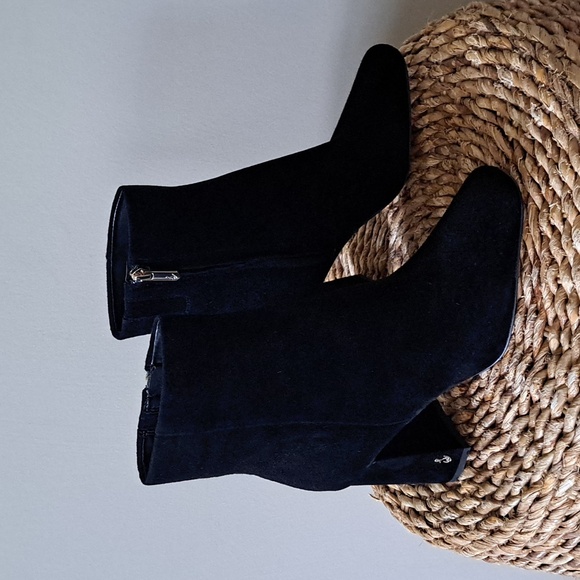 NWOT Sam Edelman Womens Codie Black Suede Leather Ankle Boots 3.5" Heels S-7.5 - Picture 1 of 8